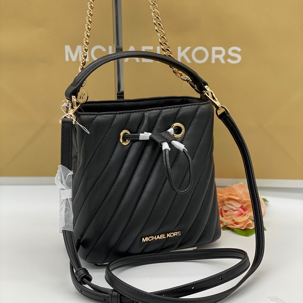 MICHAEL KORS SMALL BUCKET XBODY BLACK - Picture 14 of 16